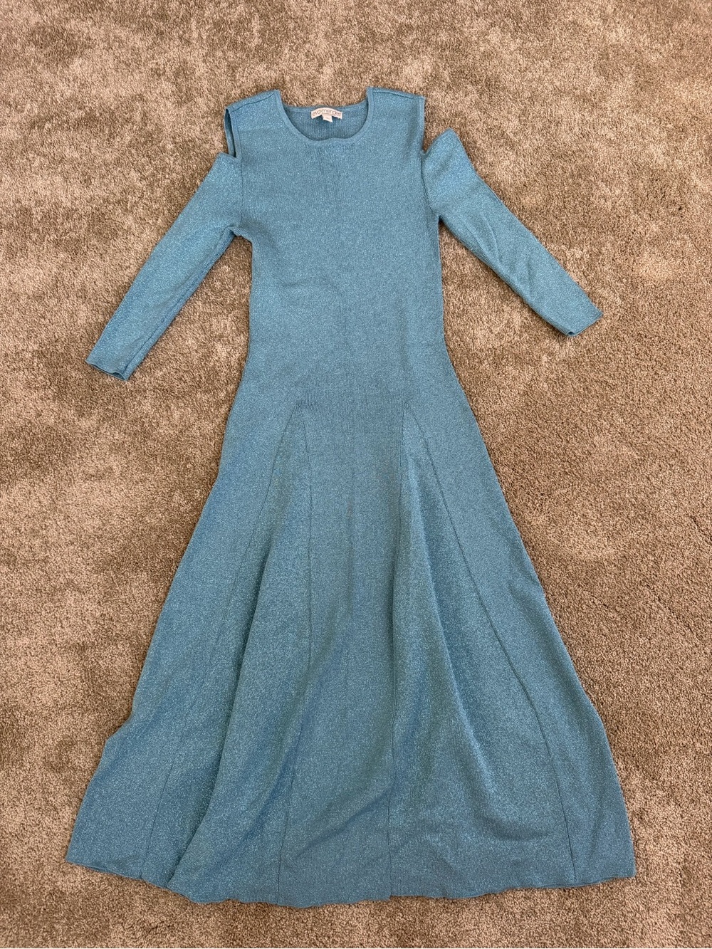 🌼 4/$13 - Eva mendes for New York & Company shimmery Cold-Shoulder Dress